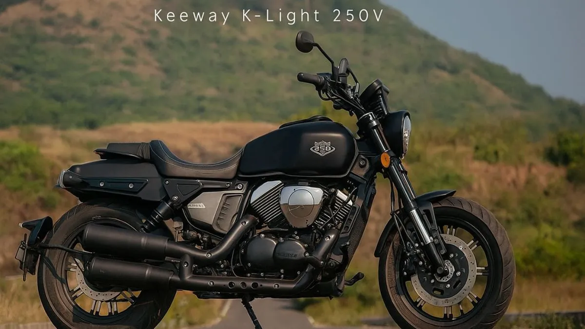 Front view of Kawasaki Versys 1100 with premium LED indicators