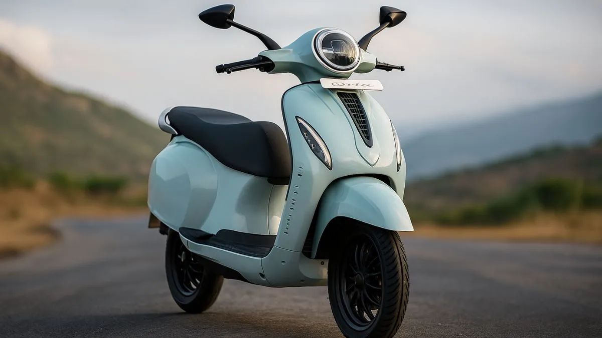 Bajaj Chetak 3001 side view with alloy wheels