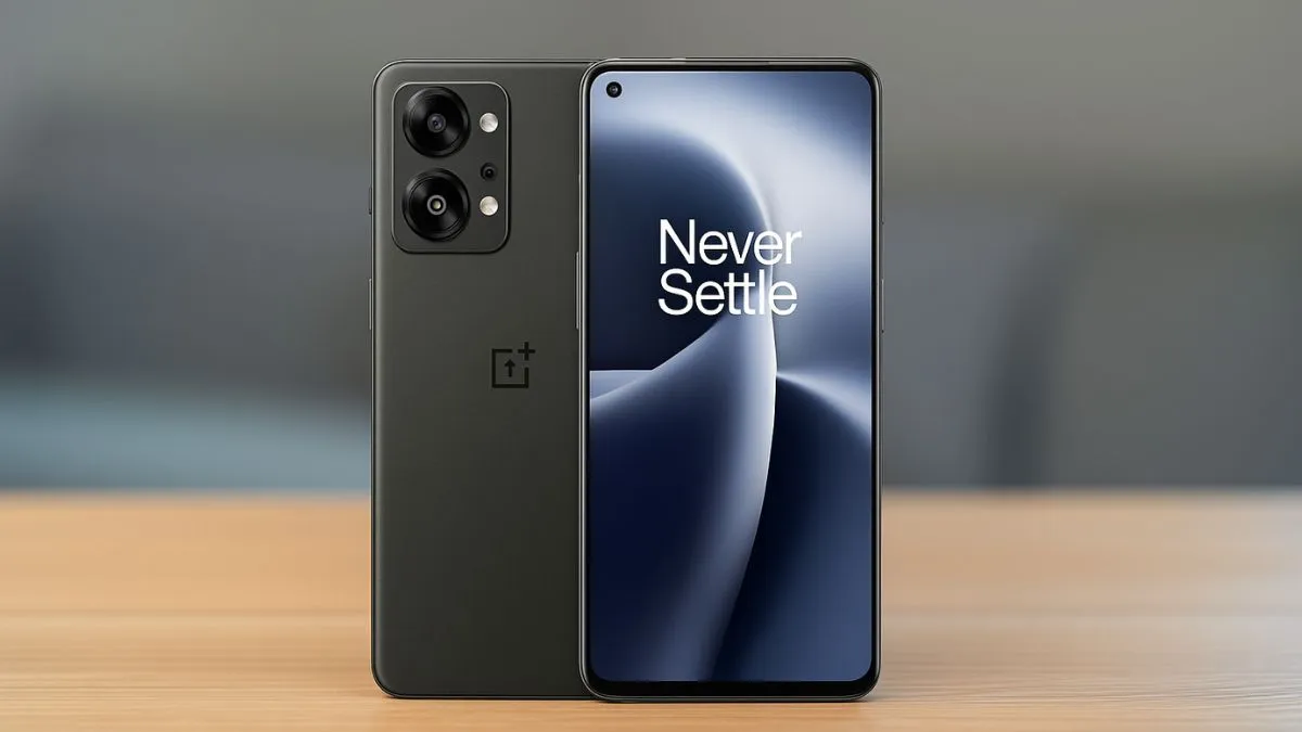 OnePlus Nord 2T 5G front display with AMOLED screen